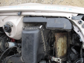 1999 TOYOTA CAMRY LE GOLD 2.2L AT Z15057